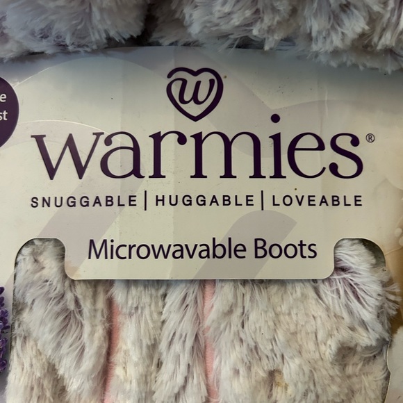 NIB Warmies Microwavable Boots Slippers Purple & White Lavender Scented - Picture 2 of 6